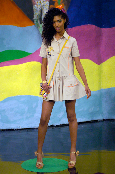 desfiles-cavalera-saopauloverao2005rtw-113