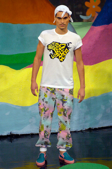 desfiles-cavalera-saopauloverao2005rtw-129