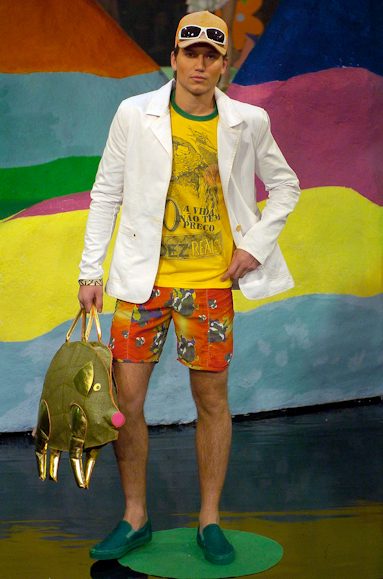 desfiles-cavalera-saopauloverao2005rtw-142