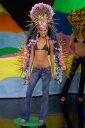 desfiles-cavalera-saopauloverao2005rtw-163