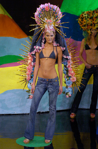 desfiles-cavalera-saopauloverao2005rtw-163
