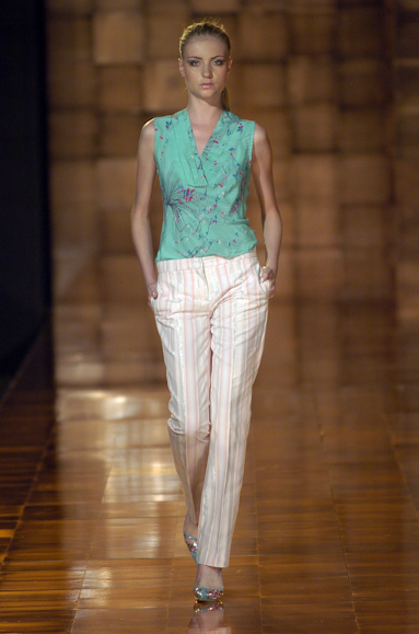 desfiles-cori-saopauloverao2005rtw-125