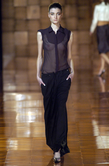 desfiles-cori-saopauloverao2005rtw-146