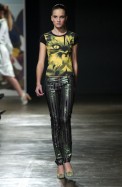 desfiles-custobarcelona-saopauloverao2005rtw-133