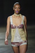 desfiles-custobarcelona-saopauloverao2005rtw-135