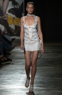 desfiles-custobarcelona-saopauloverao2005rtw-136