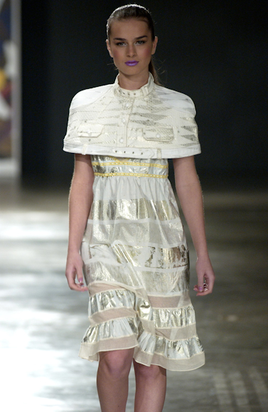 desfiles-custobarcelona-saopauloverao2005rtw-139