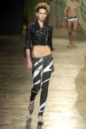 desfiles-eduardosuppes-saopauloverao2005rtw-102