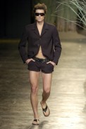 desfiles-eduardosuppes-saopauloverao2005rtw-113
