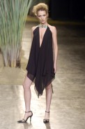 desfiles-eduardosuppes-saopauloverao2005rtw-129