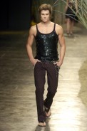 desfiles-eduardosuppes-saopauloverao2005rtw-130