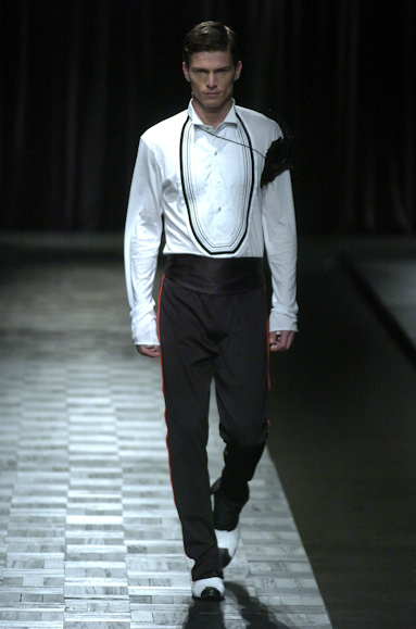 desfiles-ellus-saopauloverao2005rtw-108