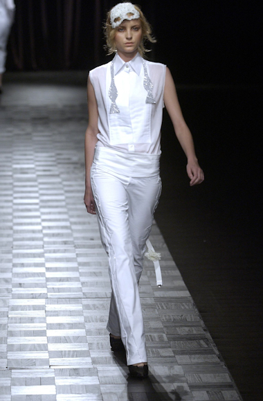 desfiles-ellus-saopauloverao2005rtw-123