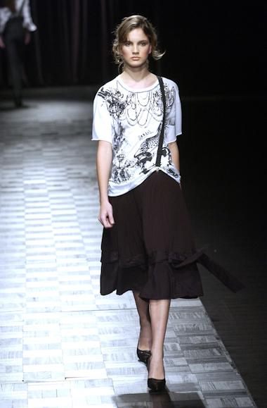 desfiles-ellus-saopauloverao2005rtw-136