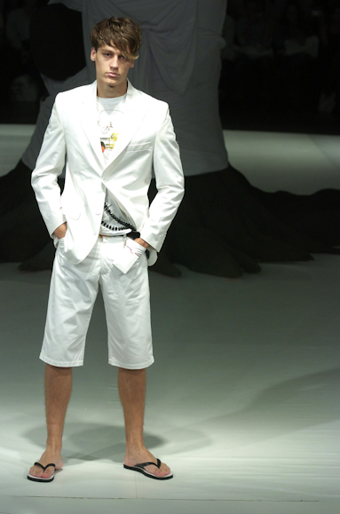 desfiles-fausehaten-saopauloverao2005rtw-104