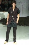 desfiles-fausehaten-saopauloverao2005rtw-120
