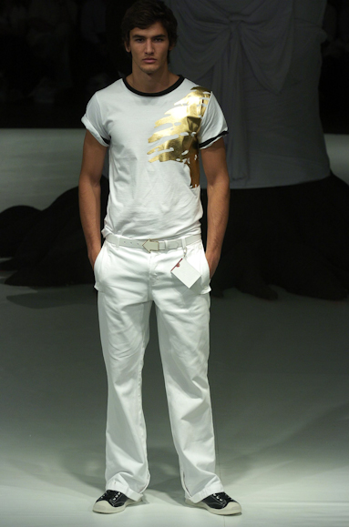 desfiles-fausehaten-saopauloverao2005rtw-125