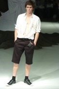 desfiles-fausehaten-saopauloverao2005rtw-127