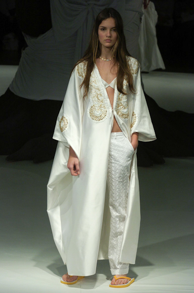 desfiles-fausehaten-saopauloverao2005rtw-131