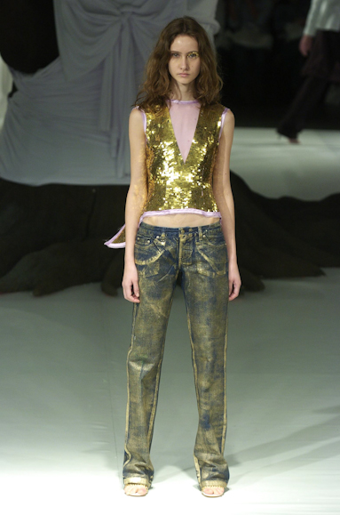 desfiles-fausehaten-saopauloverao2005rtw-134