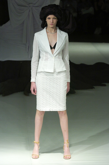 desfiles-fausehaten-saopauloverao2005rtw-142