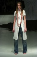 desfiles-fausehaten-saopauloverao2005rtw-146