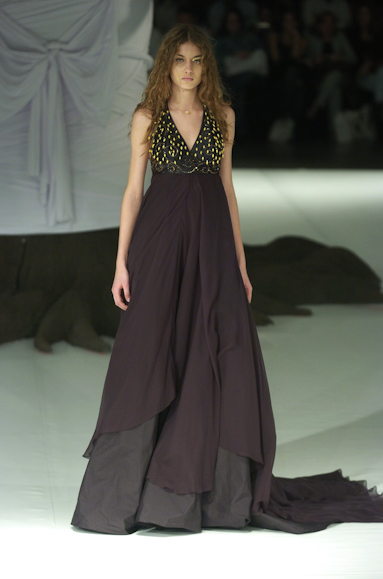 desfiles-fausehaten-saopauloverao2005rtw-150