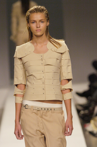 desfiles-gloriacoelho-saopauloverao2005rtw-122