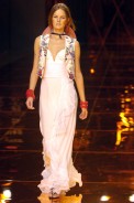 desfiles-iodice-saopauloverao2005rtw-102