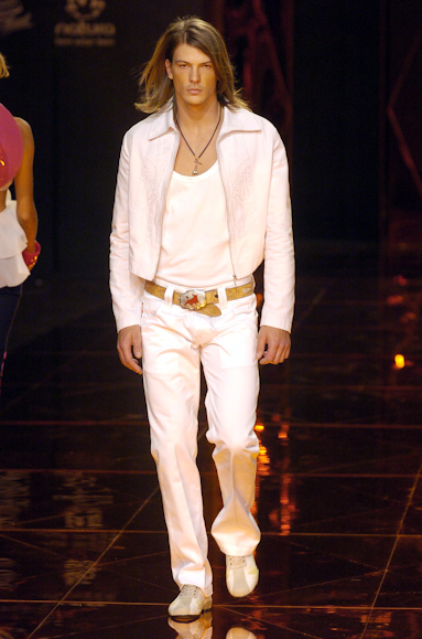 desfiles-iodice-saopauloverao2005rtw-104
