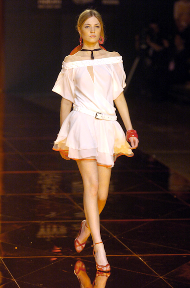 desfiles-iodice-saopauloverao2005rtw-105