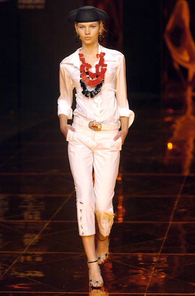 desfiles-iodice-saopauloverao2005rtw-113