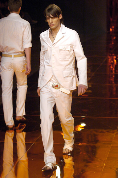 desfiles-iodice-saopauloverao2005rtw-115