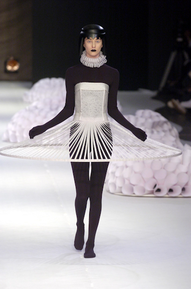 desfiles-jumnakao-saopauloverao2005rtw-108