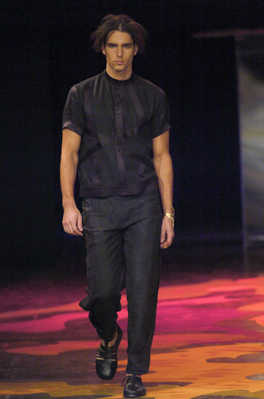 desfiles-linovillaventura-saopauloverao2005rtw-111