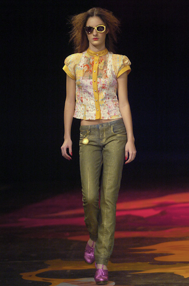 desfiles-linovillaventura-saopauloverao2005rtw-119
