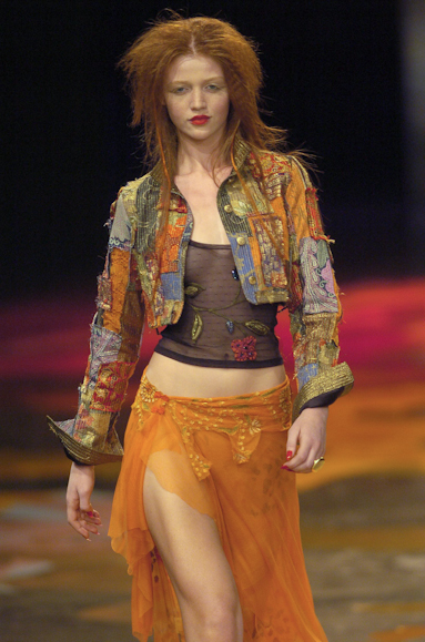 desfiles-linovillaventura-saopauloverao2005rtw-121