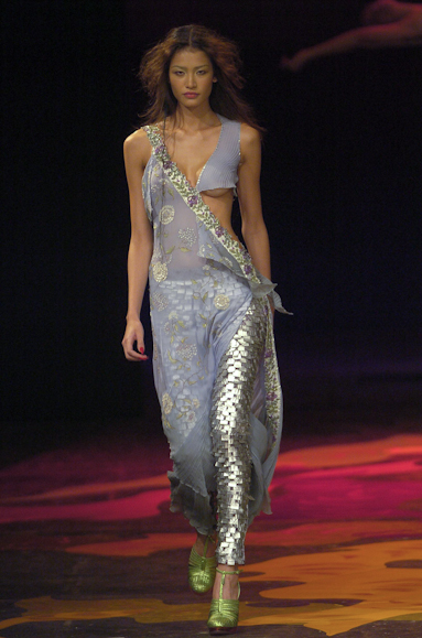 desfiles-linovillaventura-saopauloverao2005rtw-137