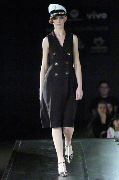 desfiles-marceloquadros-saopauloverao2005rtw-116