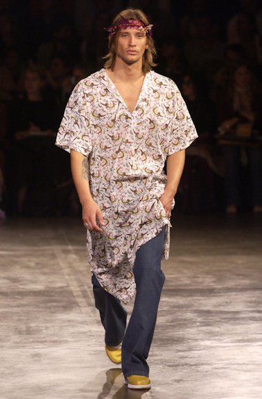 desfiles-marioqueiroz-saopauloverao2005rtw-101