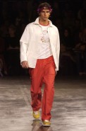 desfiles-marioqueiroz-saopauloverao2005rtw-111