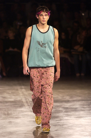 desfiles-marioqueiroz-saopauloverao2005rtw-113