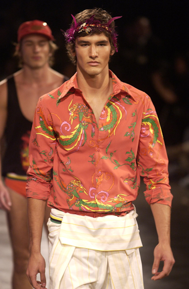desfiles-marioqueiroz-saopauloverao2005rtw-122