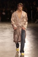 desfiles-marioqueiroz-saopauloverao2005rtw-143