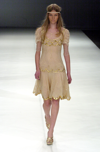 desfiles-patachou-saopauloverao2005rtw-105