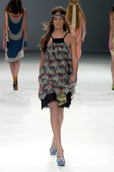 desfiles-patachou-saopauloverao2005rtw-123