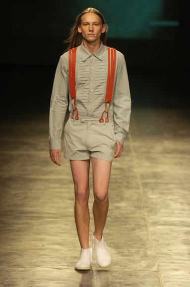 desfiles-osklen-saopauloverao2005rtw-105