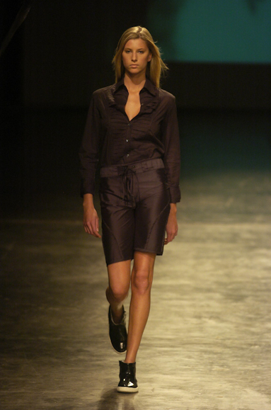 desfiles-osklen-saopauloverao2005rtw-123