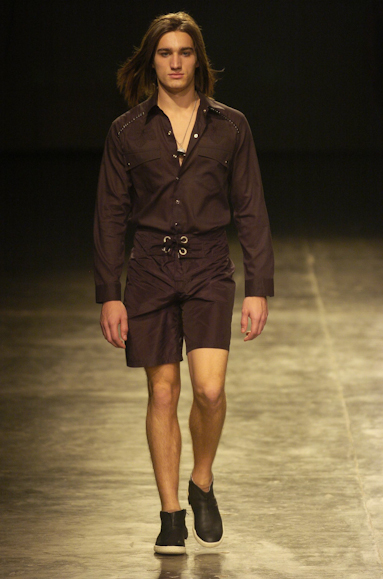 desfiles-osklen-saopauloverao2005rtw-126