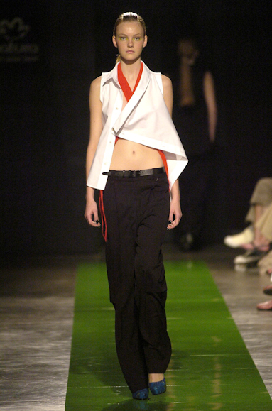 desfiles-reinaldolourenco-saopauloverao2005rtw-102